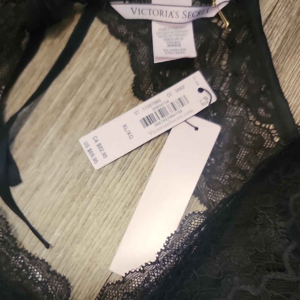 Victoria's Secret Black Satin Chemise with Adjustable Straps - Picture 4 of 5